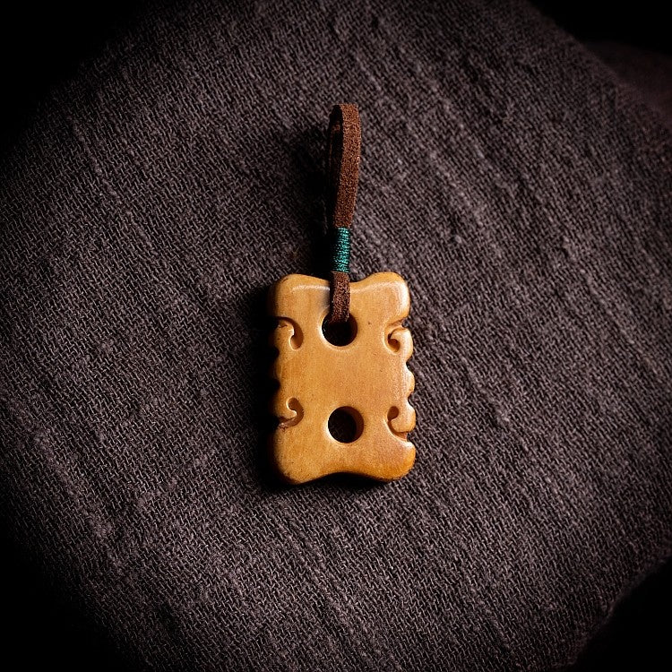 Tibetan-Style Accessories