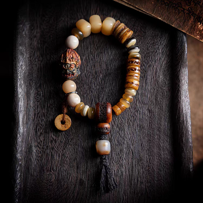 Mala with yak bone, camel bone and horn beads in 15cm 