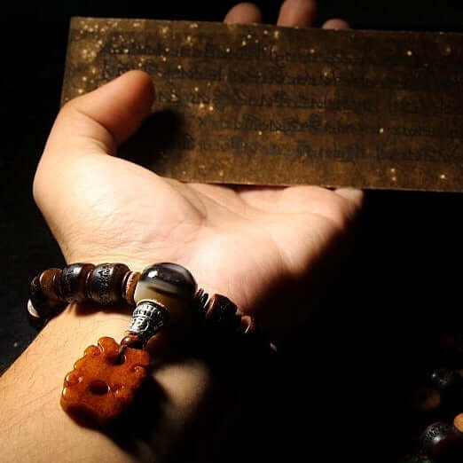 Bodhisattva Old Yak Wrist Mala-Turquoise Tibetan Agate Bead with Pendant