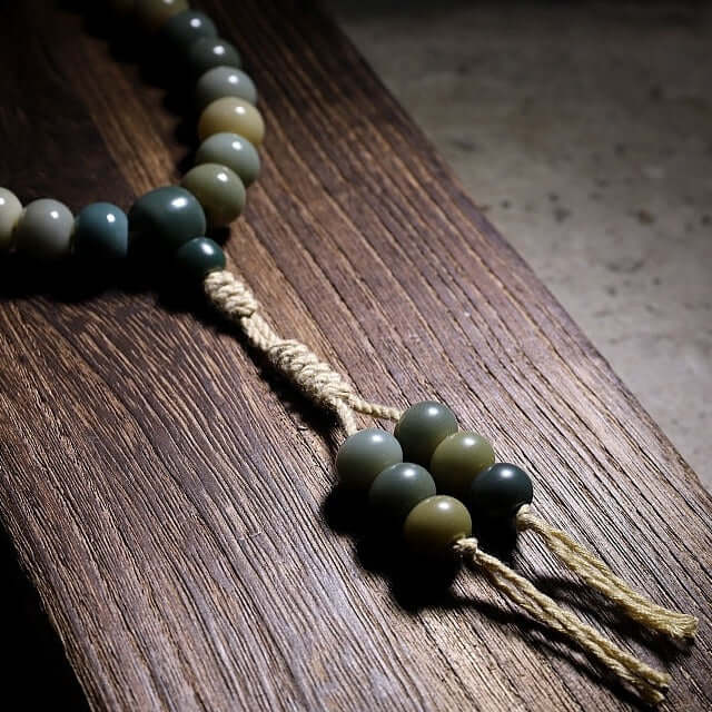 Traditional 108 Mala Beads- Natural Bodhi Root